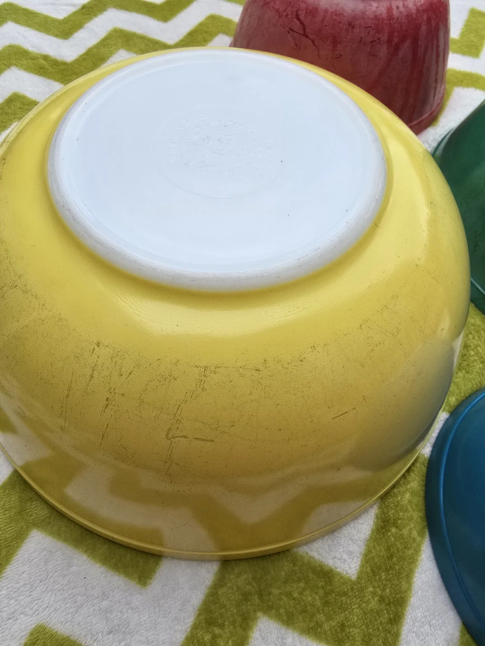 Vintage 1960 Pyrex Nesting Primary Color Mixing Bowl Set